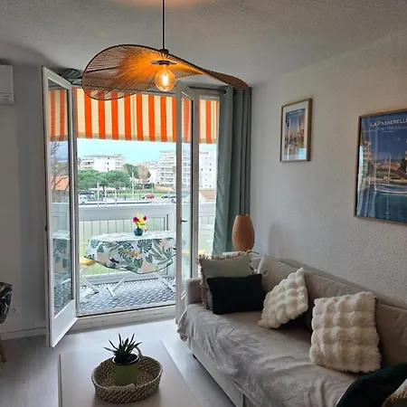 With View And Terrace In * Fréjus